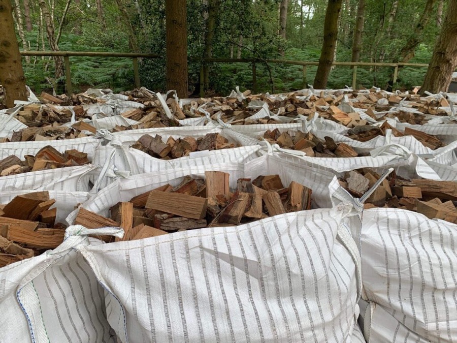 Bulk bags of mixed hardwood and softwood logs
